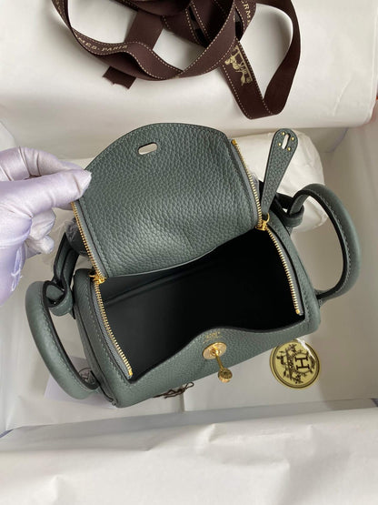 LD19cm, almond green