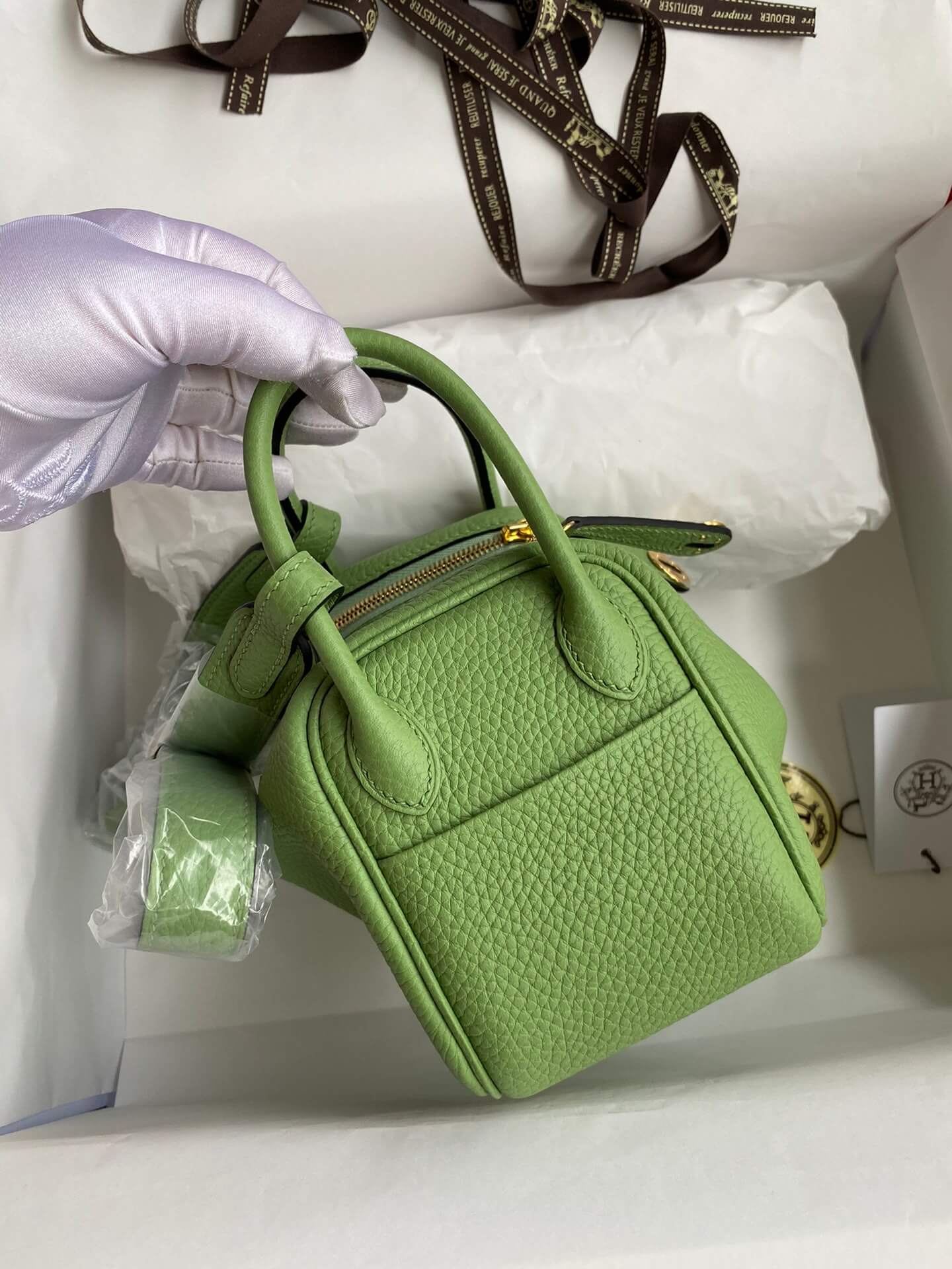 LD19cm, avocado green