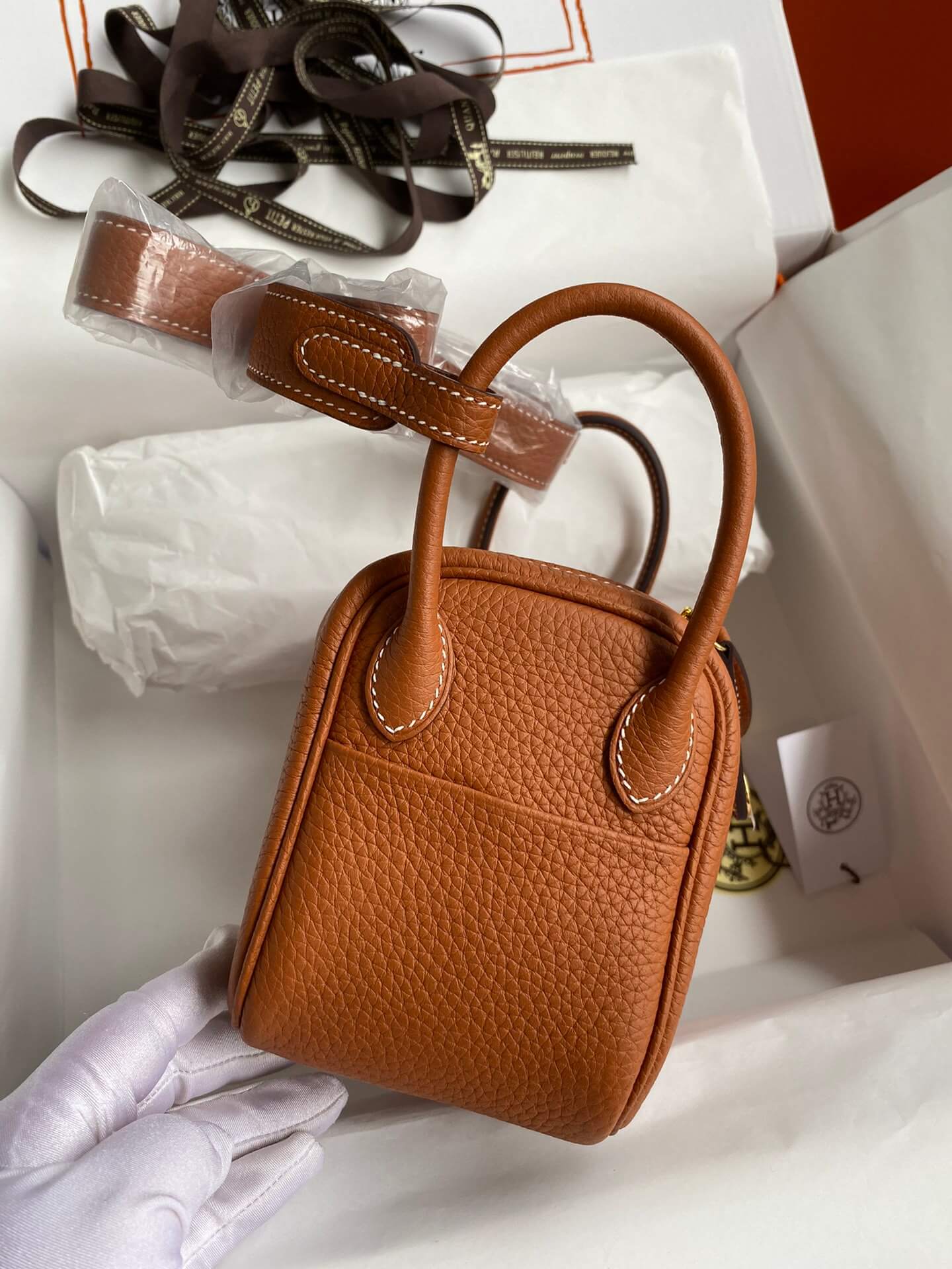 LD19cm, golden brown