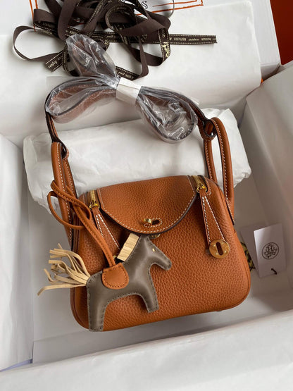 LD19cm, golden brown