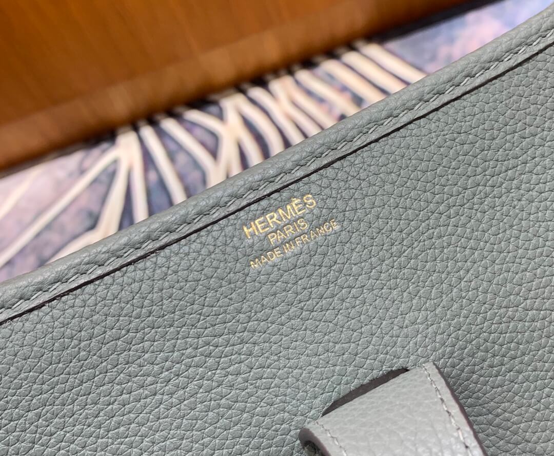 Evelyne29cm: almond green