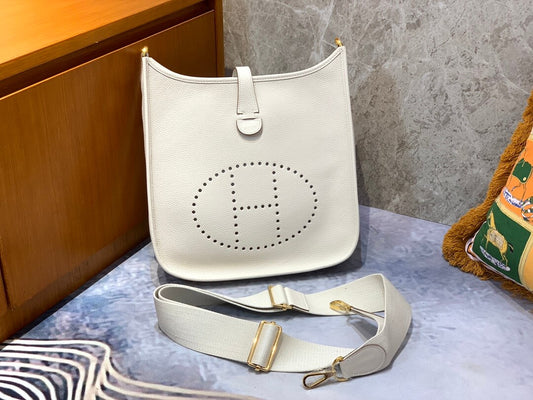 Evelyne29cm: milkshake white