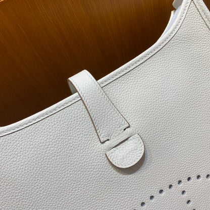 Evelyne29cm: milkshake white