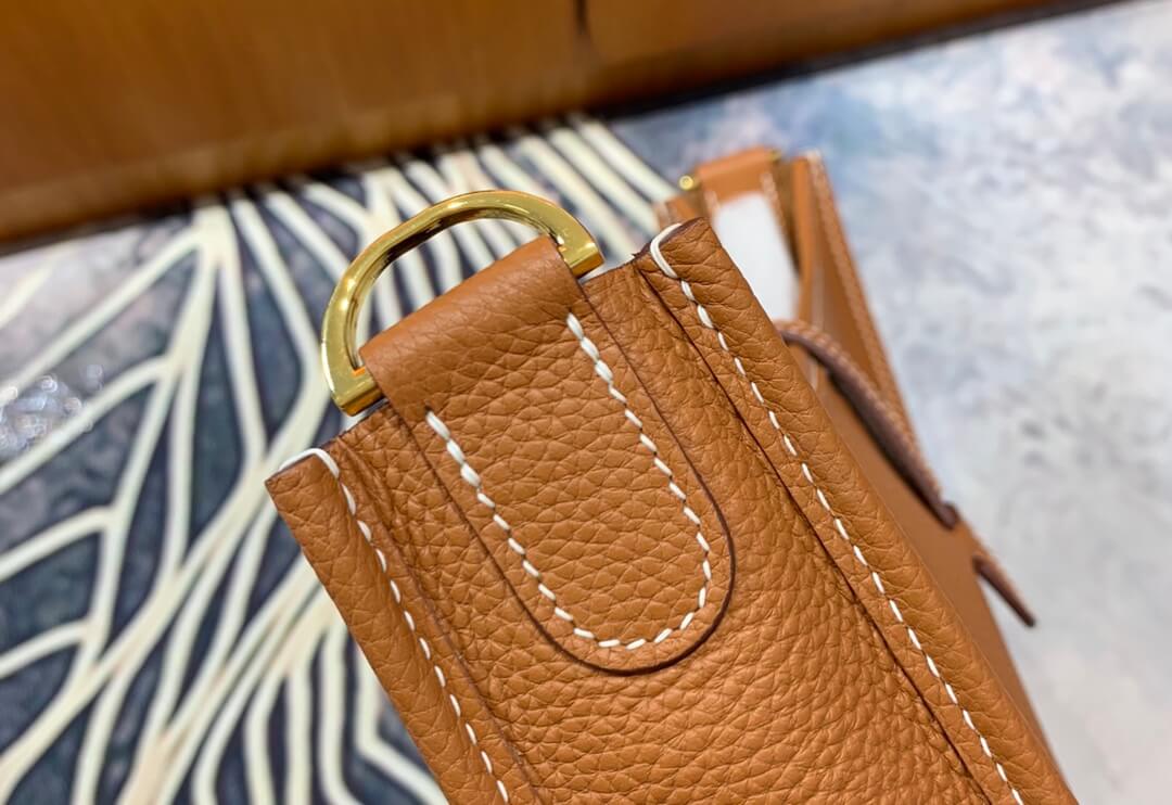 Evelyne29cm: golden brown