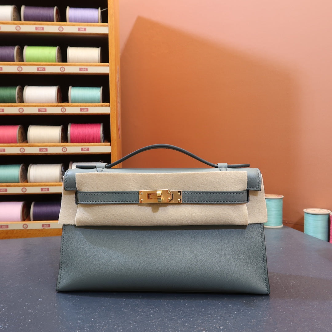 KL, 22cmswift: almond green
