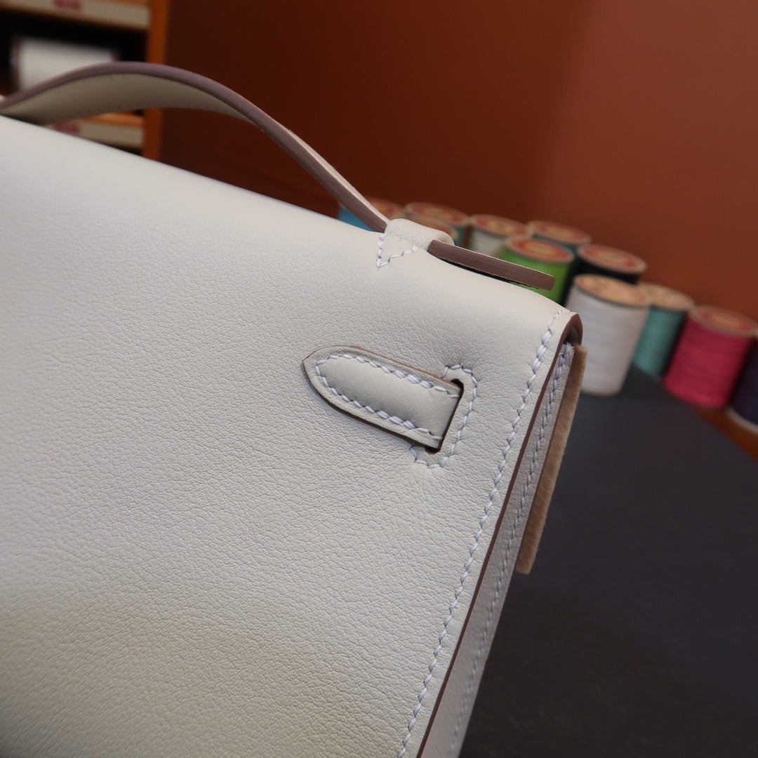 KL, 22cmswift: milkshake white