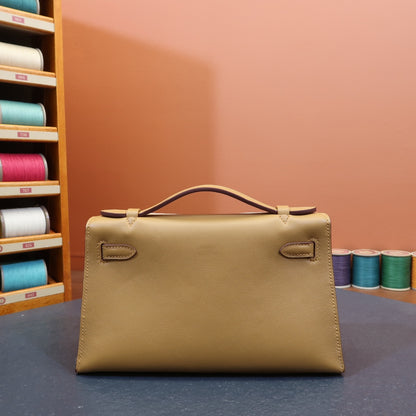 KL,22cmswift: biscuit color 4B gold buckle