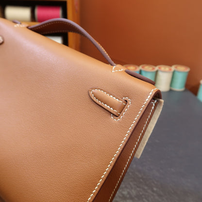 KL, 22cmswift: golden brown