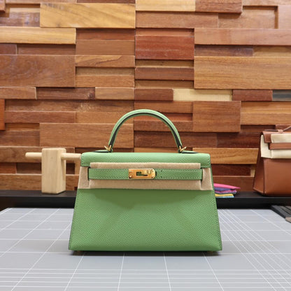 KL19cm: Avocado Green