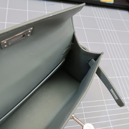 KL19cm: almond green