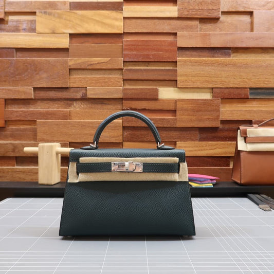 KL19cm: Pine and Cypress Green