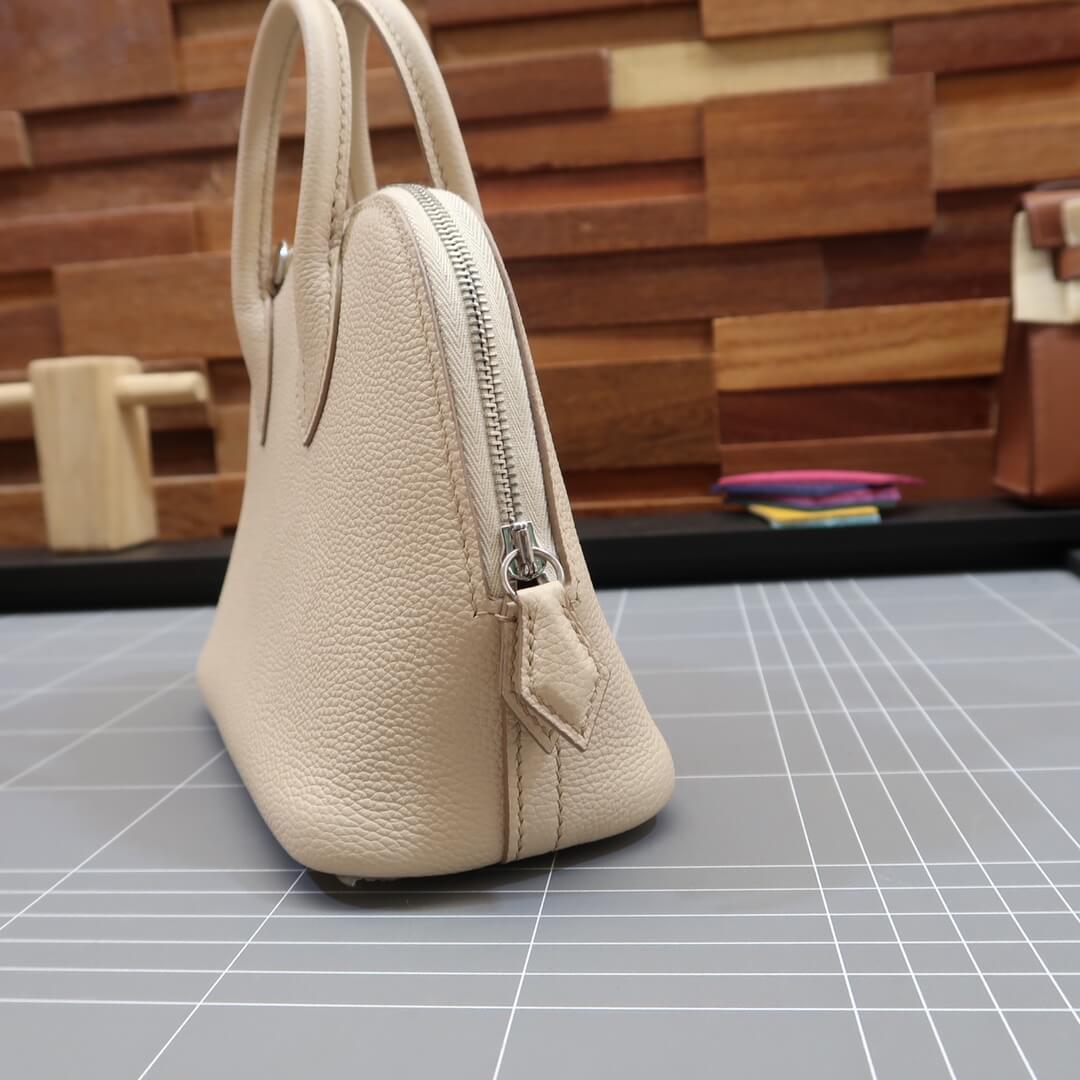 Mini bolide: milkshake white