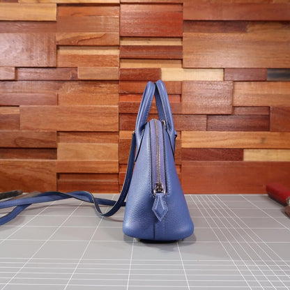 Mini bolide: bright blue