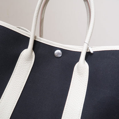 garden: spell canvas milkshake white