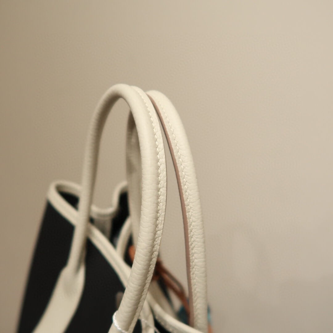 garden: spell canvas milkshake white