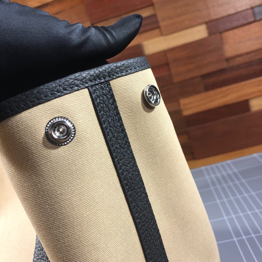 garden: Canvas 30cm CC89 noir black / S2 Trench gray
