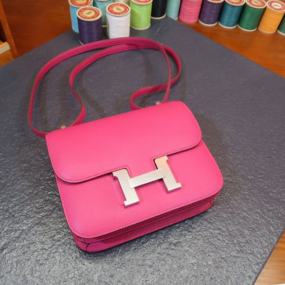 Constance: rose purple