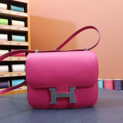 Constance: rose purple