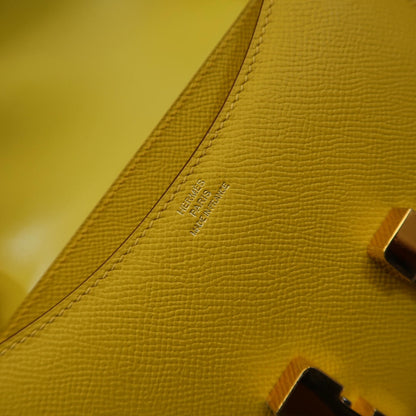 Constance: amber yellow