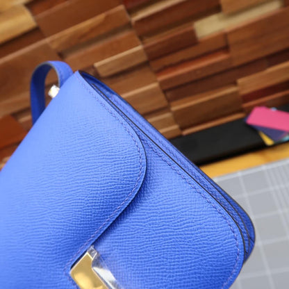 Constance: T7 Blue Htdra electric blue