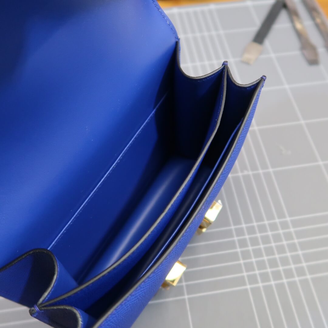 Constance: T7 Blue Htdra electric blue