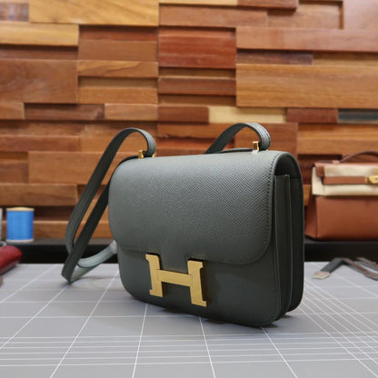 Constance: Almond Green