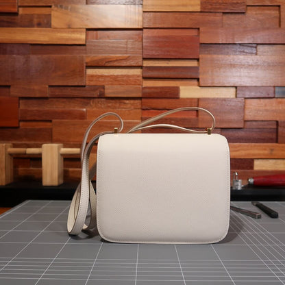 Constance: Milkshake White