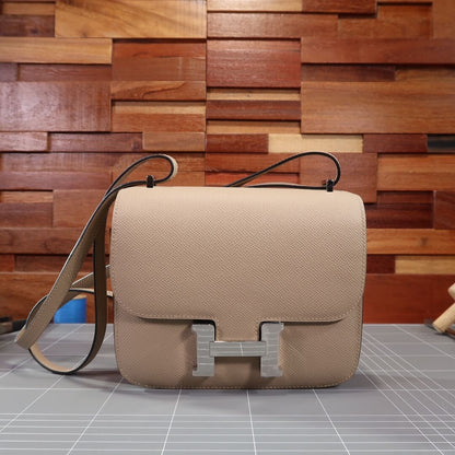 Constance: CC81 turtledove gray
