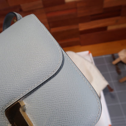 Constance: linen blue
