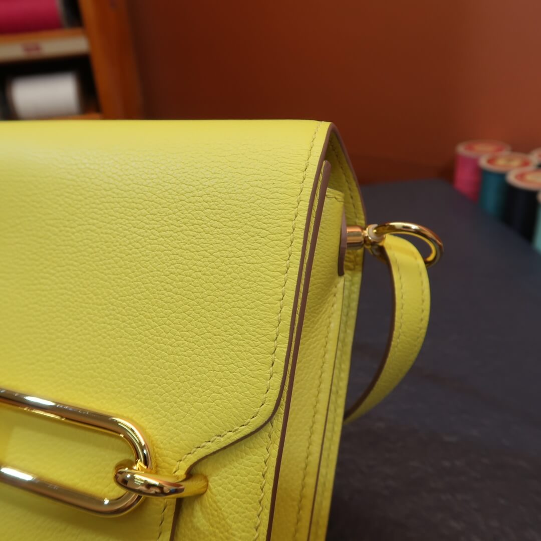 Roulis: lemon yellow