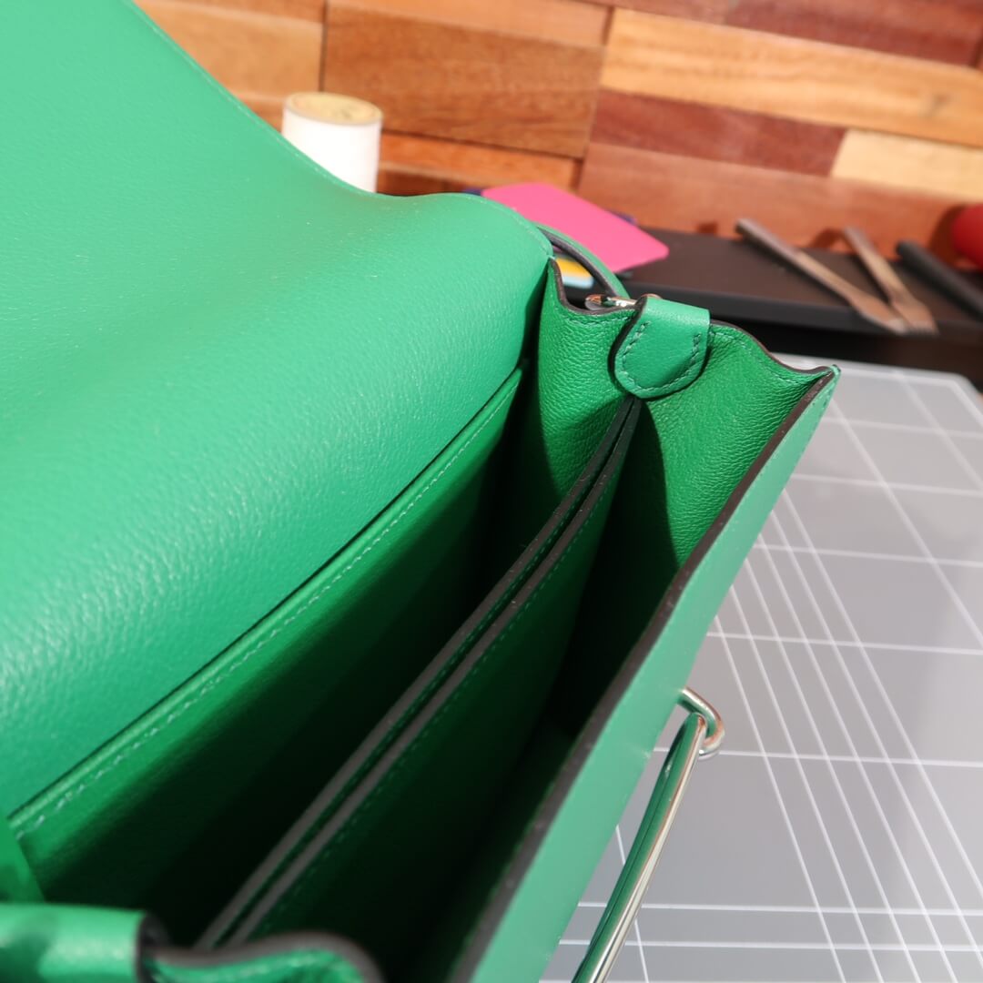 Roulis: velvet green