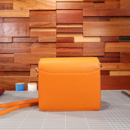 Roulis: Orange