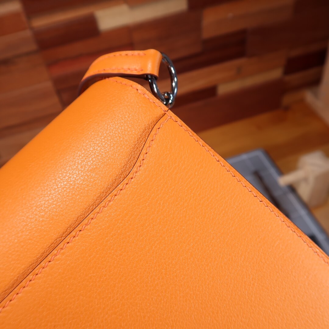 Roulis: Orange