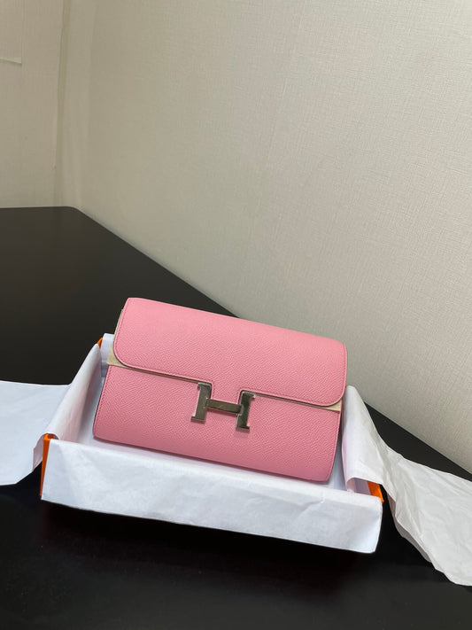 ConstanceTo Go: Pink