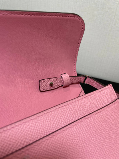 ConstanceTo Go: Pink