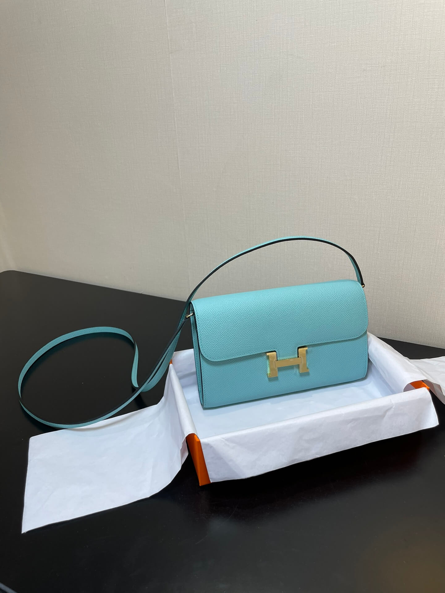 ConstanceTo Go: Macarons