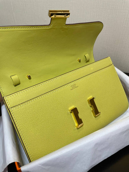 ConstanceTo Go: Lemon Yellow