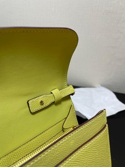 ConstanceTo Go: Lemon Yellow