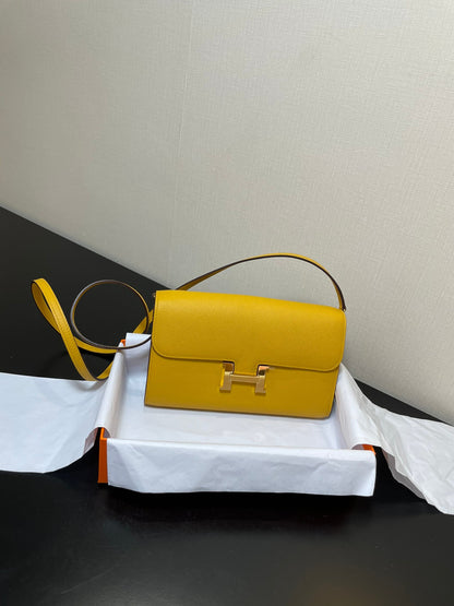 ConstanceTo Go: Amber Yellow