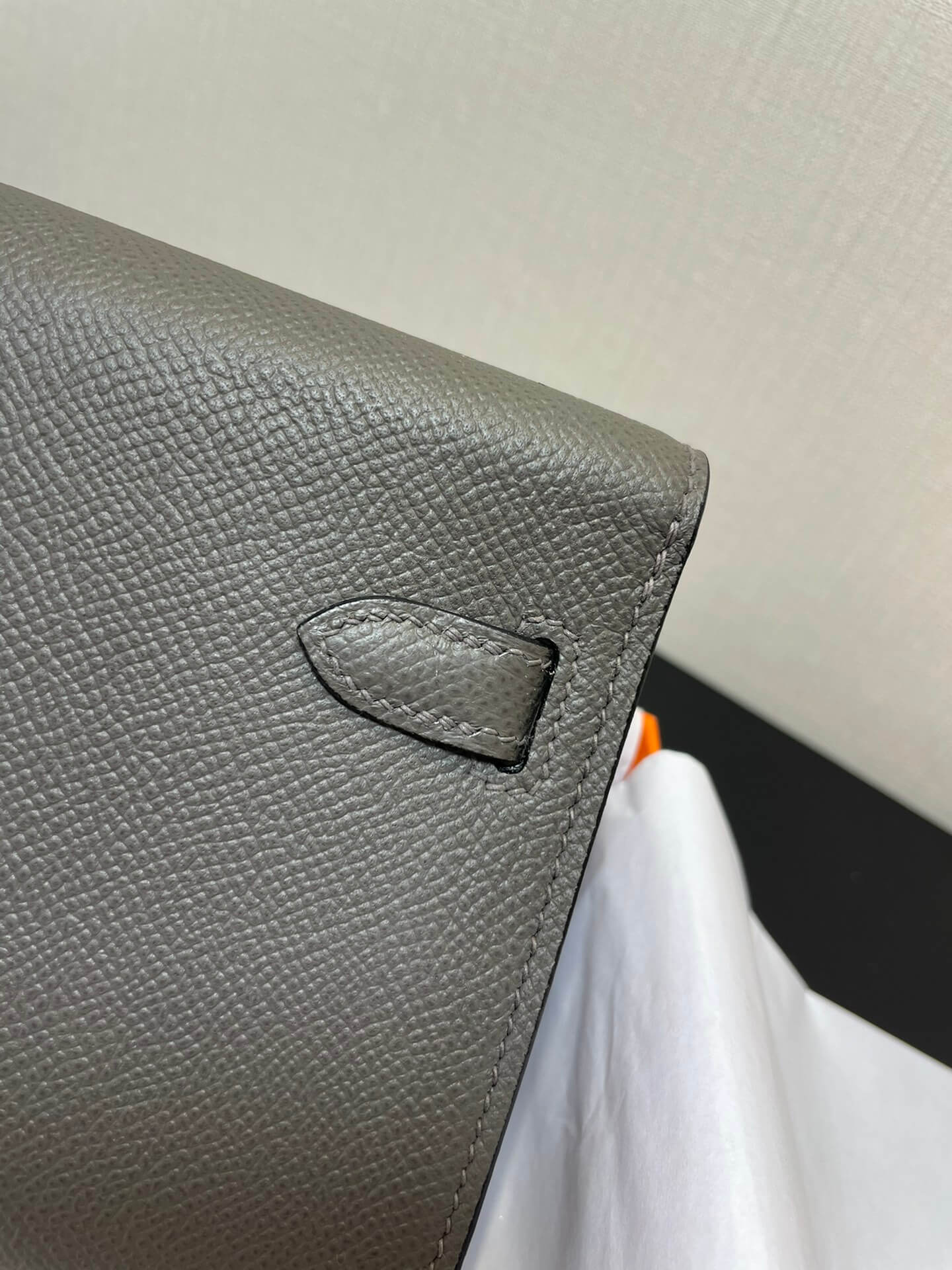 kelly woc: pewter gray