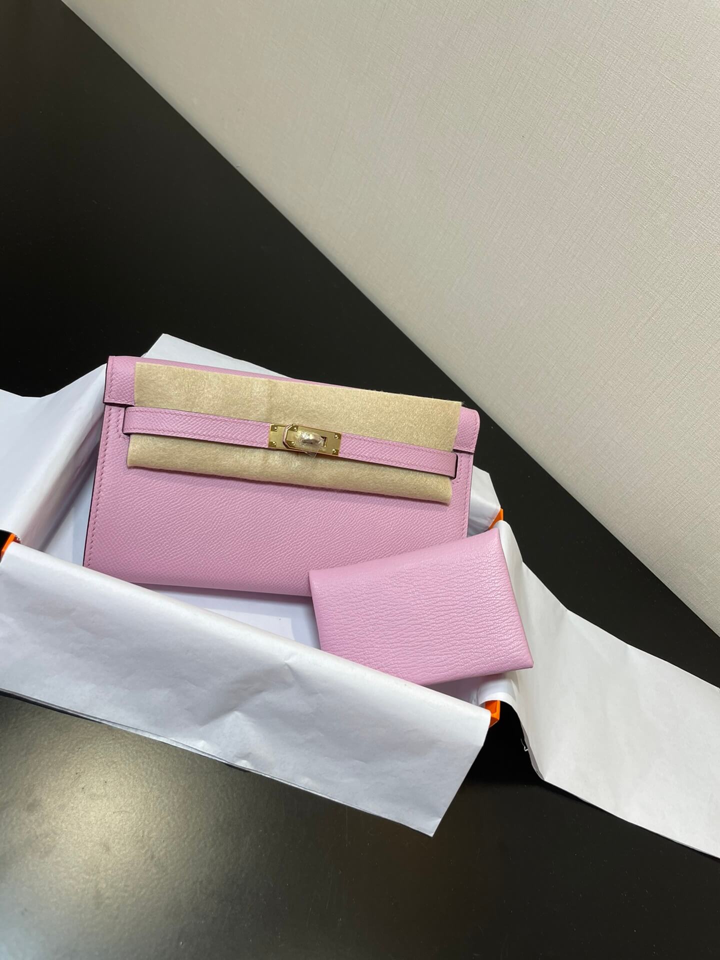 kelly woc: mallow purple