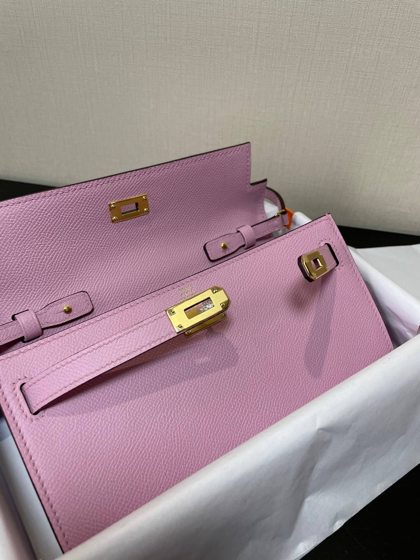 kelly woc: mallow purple