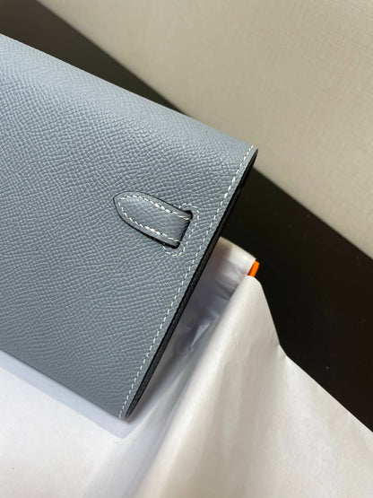 kelly woc: linen blue