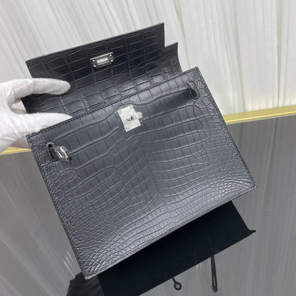 Matte crocodile belly, silver buckle hardware, dance bag size; 22X17X7💕