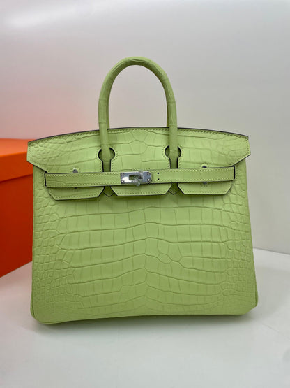 25 Imported matte crocodile sprout green three skins made of handmade wax thread👛👛
