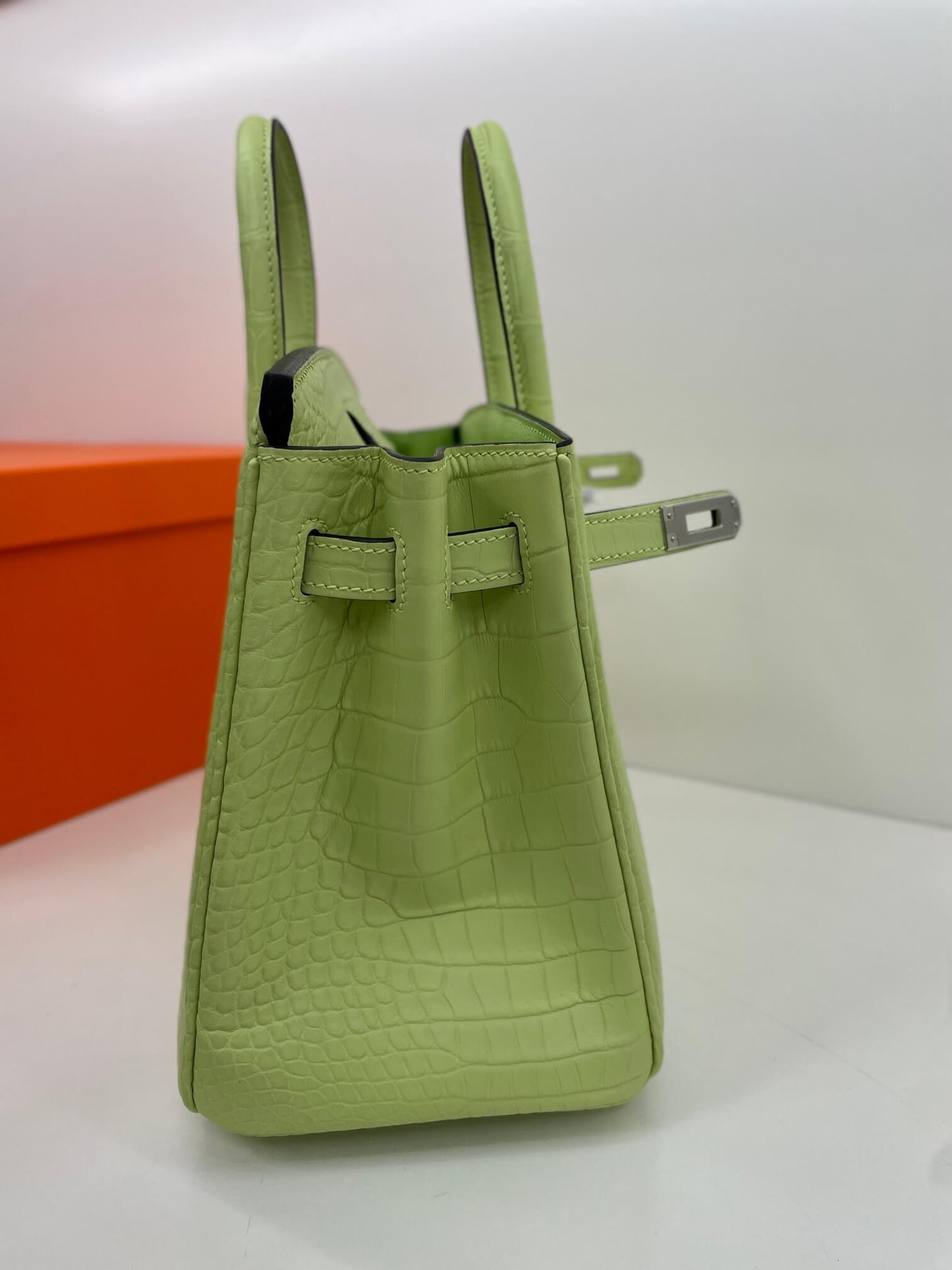25 Imported matte crocodile sprout green three skins made of handmade wax thread👛👛