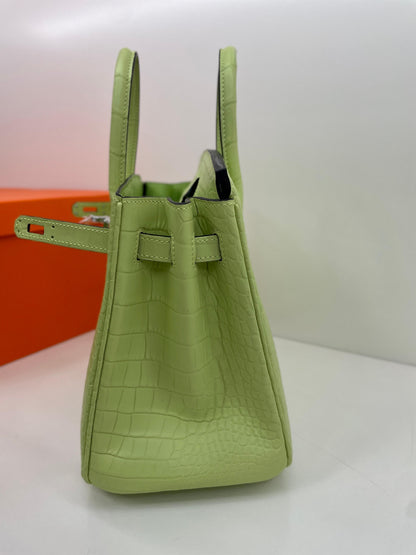 25 Imported matte crocodile sprout green three skins made of handmade wax thread👛👛