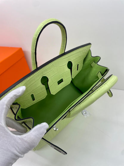 25 Imported matte crocodile sprout green three skins made of handmade wax thread👛👛