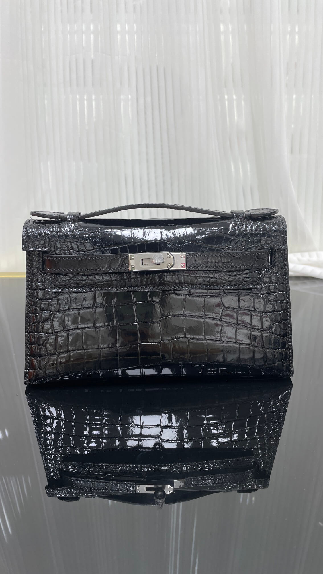 first generation 22 Cm high-gloss crocodile leather hand-sewn wax thread💕
