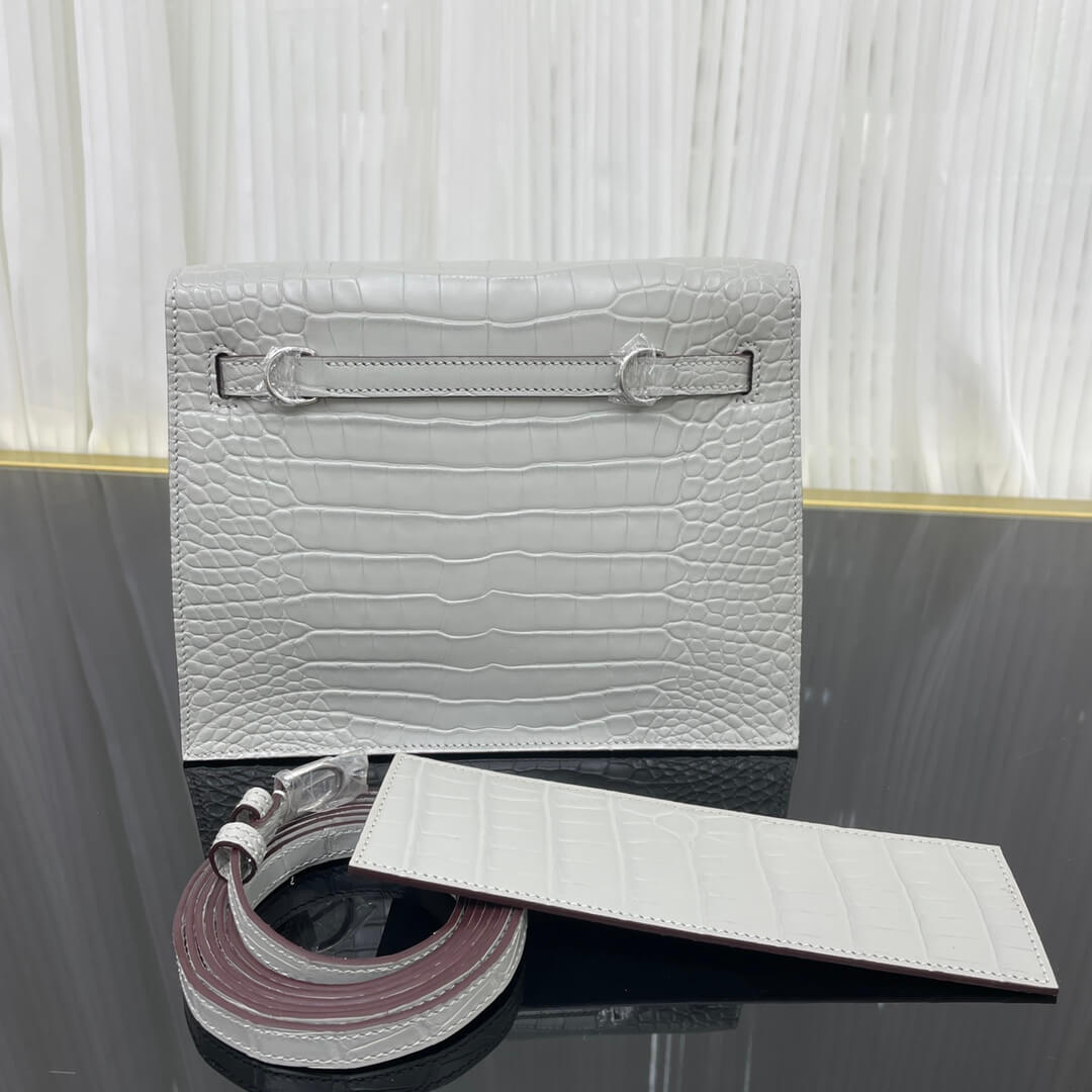 Imported American crocodile matte belly Kelly Danse pearl gray dance bag size; 22X17X7💕